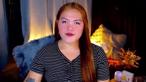 I am Colly Your mystery girl online show from 11/17/25, 12:49