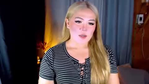 I am Colly Your mystery girl online show from 06/11/26, 01:49