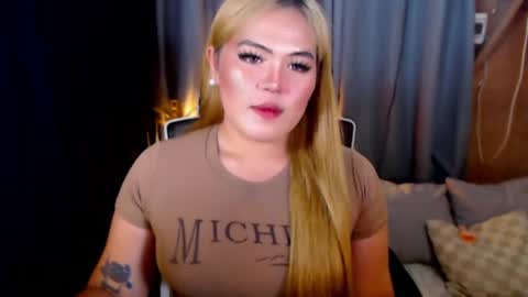 I am Colly Your mystery girl online show from 07/23/26, 01:52