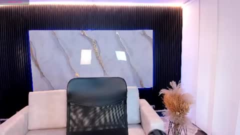 Venus Cooperr online show from 07/18/26, 11:25