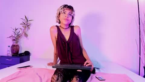 Snapshot of venus_elfie chatting on 06/09/26, 08:53 Venus Elfie online show from 06/09/26, 08:53