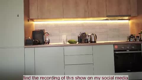 Bella online show from 07/19/26, 07:45