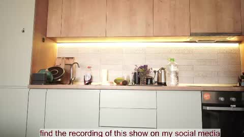 Bella online show from 07/21/26, 08:49