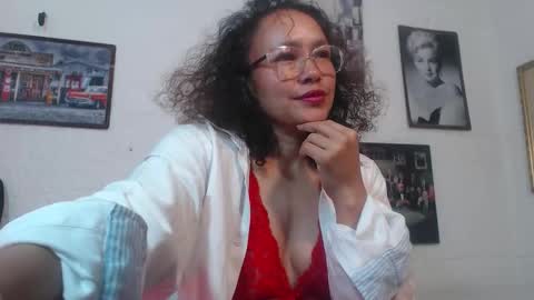 venus_lov online show from 10/06/25, 10:23