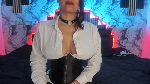 Snapshot of venus_marquesa01 chatting on 04/14/26, 02:39 Venus Marquesa online show from 04/14/26, 02:39