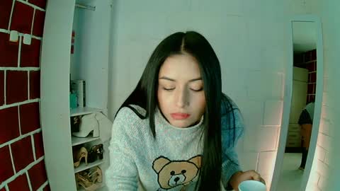 emily independent account  MY conextion 1100 GTM  to  17hr GTM online show from 01/07/25, 02:19