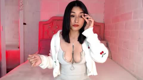 emily independent account  MY conextion 1100 GTM  to  17hr GTM online show from 11/21/25, 02:38