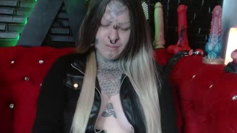 Venus Ink online show from 07/04/26, 02:01