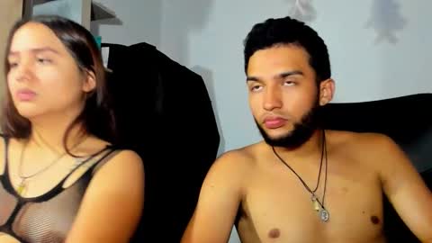 venus_saturno online show from 11/15/25, 09:32