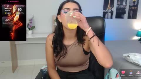 Mia online show from 09/10/25, 12:27