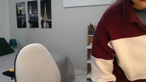 Mia online show from 09/13/25, 12:27