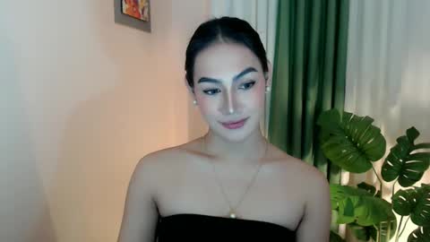 Snapshot of venus_sunrise07xx chatting on 10/04/25, 09:46 Venus Sunrise Bombshell online show from 10/04/25, 09:46