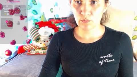 Snapshot of venus_swet chatting on 12/15/25, 12:26 Catalina online show from 12/15/25, 12:26