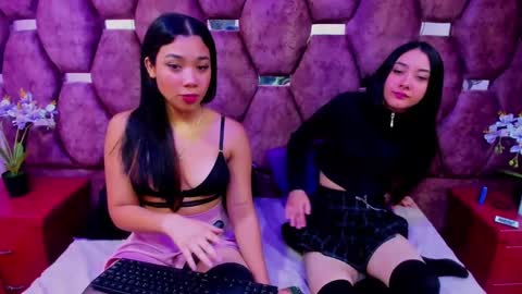 VenusAndArtemis online show from 02/11/25, 12:05