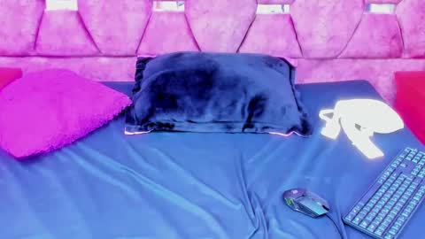 VenusAndArtemis online show from 02/20/25, 11:21