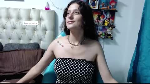 venusHelp me reach 100 like honey online show from 02/16/25, 10:54