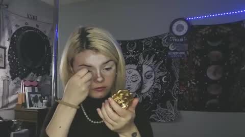 Miss Venus online show from 11/12/25, 04:40