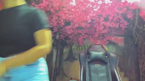 Venus Blazer  online show from 10/15/25, 11:10