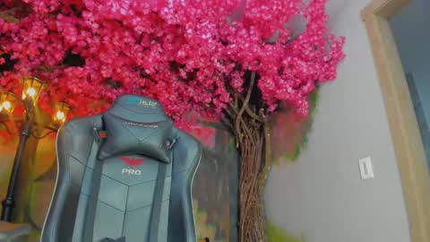 Venus Blazer  online show from 10/18/25, 11:11