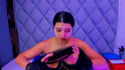 Venusowen  online show from 11/01/25, 01:35