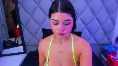 Venusowen  online show from 01/16/26, 02:32