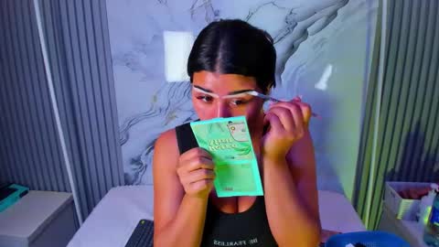 Venusowen  online show from 06/05/26, 02:34
