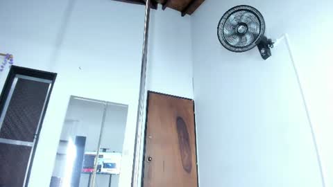 venuss_03 online show from 07/23/26, 03:37