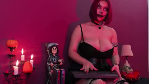 Venus Dark  online show from 10/19/25, 12:44