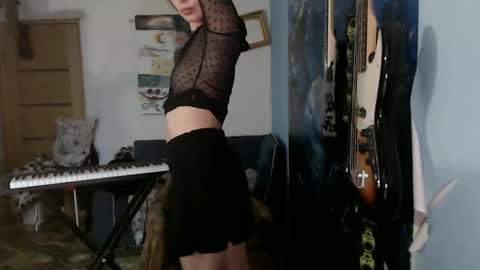 Snapshot of venusxbitch chatting on 11/23/25, 10:59 venusxsweetxangel online show from 11/23/25, 10:59
