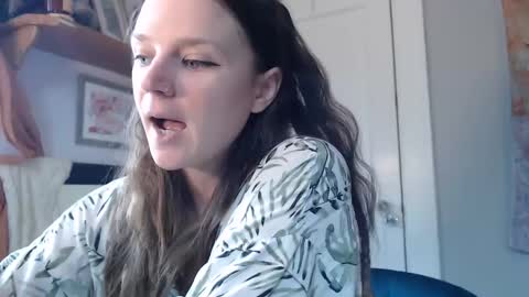 Milla Rose online show from 02/05/25, 04:14