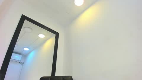 Snapshot of vera_candella chatting on 05/06/26, 11:26 vera online show from 05/06/26, 11:26