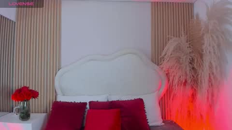 Vera  online show from 12/17/25, 03:12