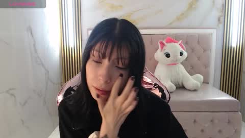 Verana  online show from 11/09/25, 01:09