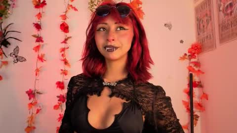 Snapshot of verhona_vlad chatting on 10/15/25, 12:05 verhona_vlad online show from 10/15/25, 12:05