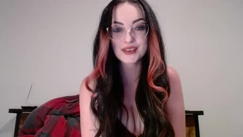 Snapshot of vero495065 chatting on 10/01/25, 12:05 vero495065 online show from 10/01/25, 12:05