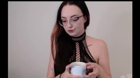 Snapshot of vero495065 chatting on 10/15/25, 12:22 vero495065 online show from 10/15/25, 12:22