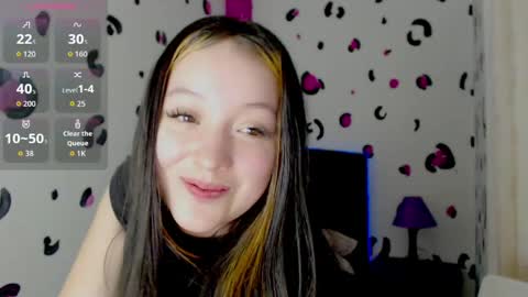 Snapshot of vero_doll12 chatting on 05/27/26, 02:36 Verinica online show from 05/27/26, 02:36