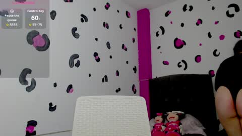Snapshot of vero_doll12 chatting on 05/28/26, 01:41 Verinica online show from 05/28/26, 01:41