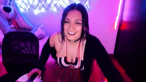 Snapshot of vero_jhonson chatting on 03/04/25, 01:55 karolina online show from 03/04/25, 01:55