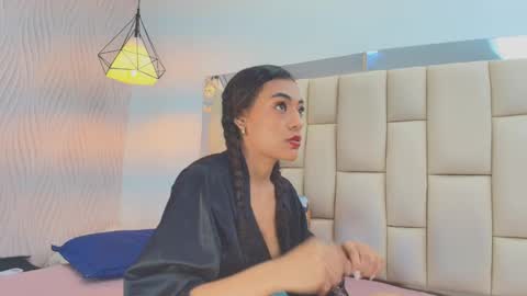 Snapshot of vero_temptation chatting on 11/25/25, 12:05 Vero online show from 11/25/25, 12:05