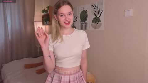 Snapshot of verocat chatting on 09/19/25, 06:26 Veronica online show from 09/19/25, 06:26