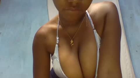 verolla31 online show from 12/16/24, 05:33