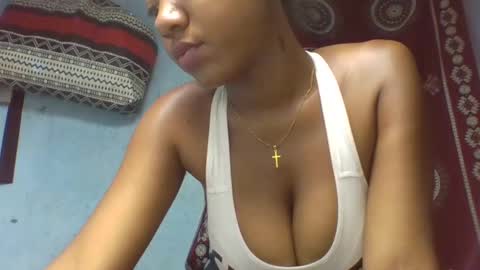 verolla31 online show from 02/12/25, 05:37