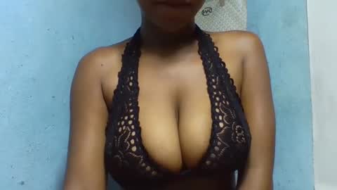 verolla31 online show from 02/25/25, 02:25