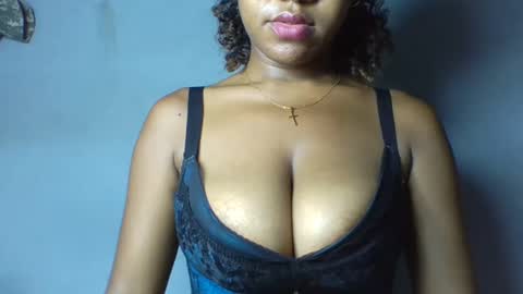 verolla31 online show from 02/27/25, 08:09