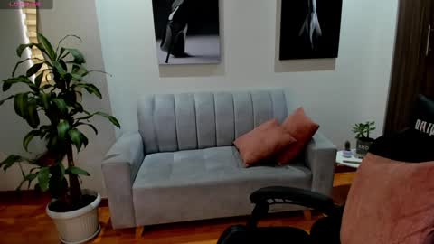 Catalina online show from 01/24/25, 03:13