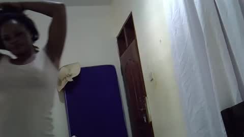 Snapshot of veronica771860 chatting on 11/30/25, 07:56 veronica771860 online show from 11/30/25, 07:56