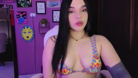 Snapshot of veronica_118 chatting on 10/12/25, 06:34 veronica_118 online show from 10/12/25, 06:34