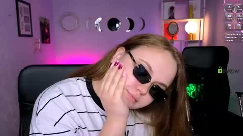 Ronni online show from 06/11/26, 03:04