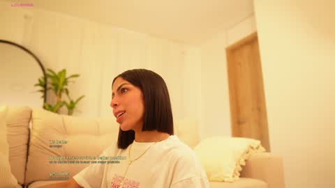 Veronica online show from 12/05/24, 11:49